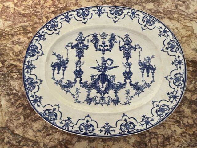 Dish Jules Vieillard Bordeaux 48 cm, 19th century.