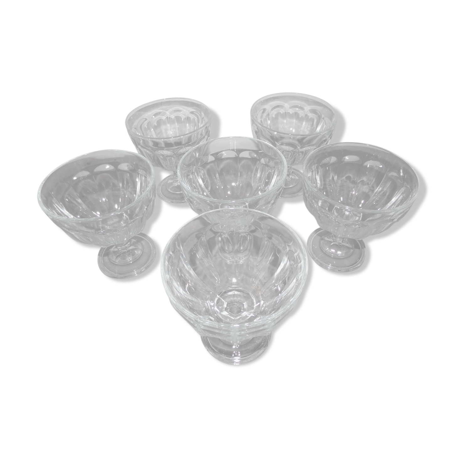 6 ice cream or dessert cups on foot