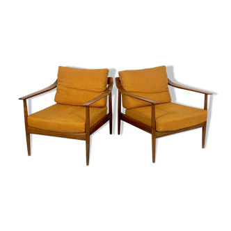 Mid-century modern pair of Walter Knoll armchairs model 550 from 50s