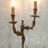 Applique deux feux en bronze à décor de feuilles d'acanthe
