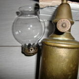 Lampe à petrole pigeon