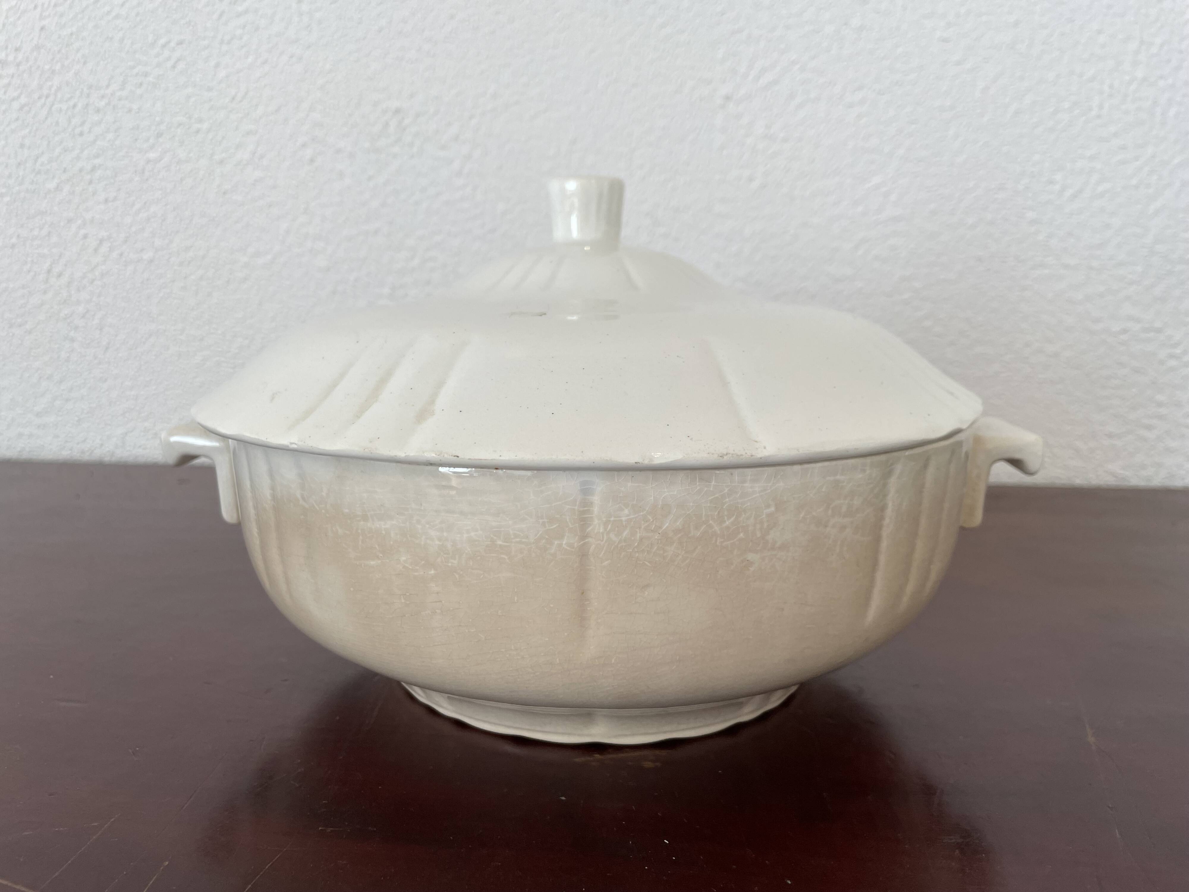 White iron clay soup tureen Moulin des Loups & Hamage Nord