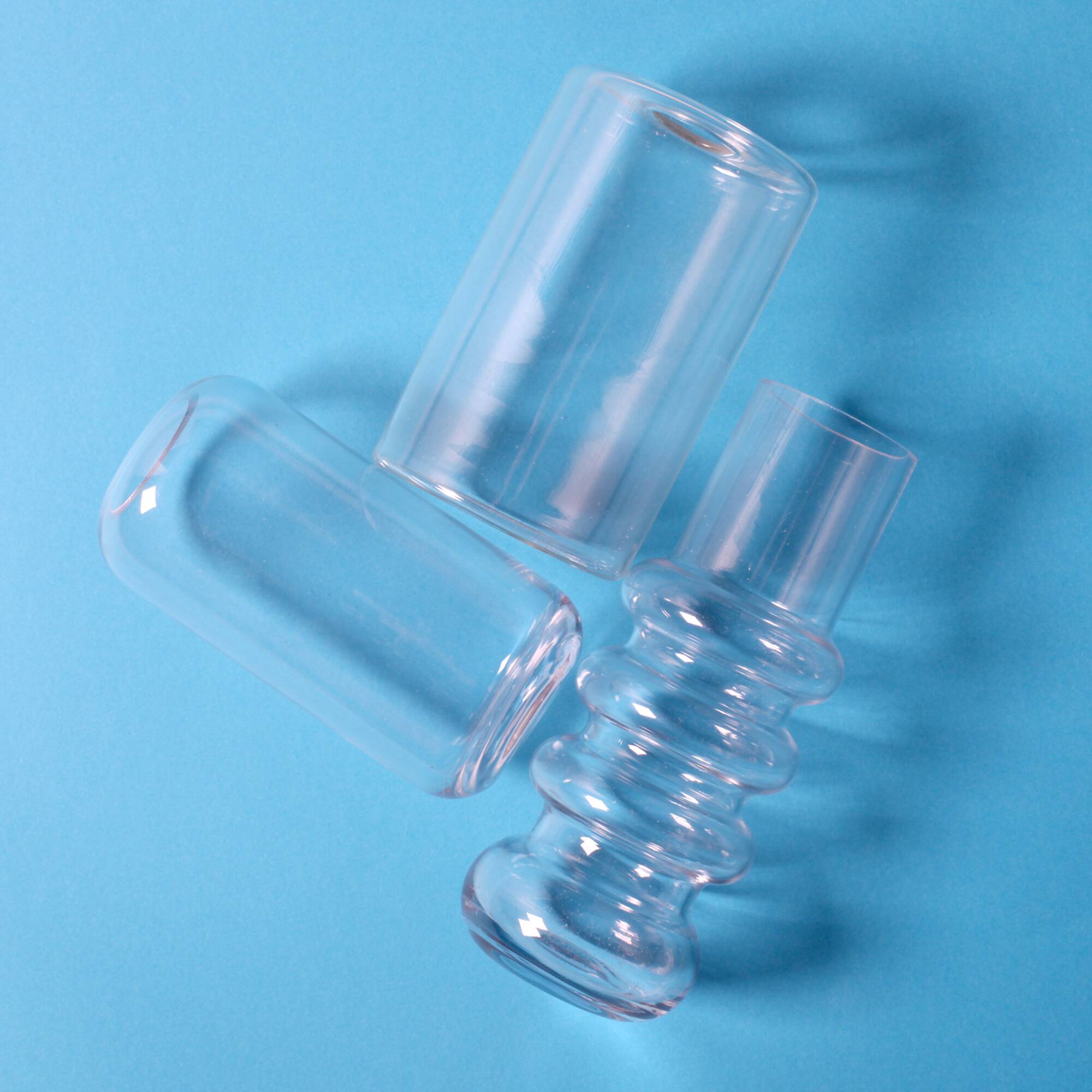 3 vases en verre transparent, Suède années 2000