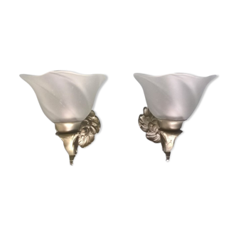 Pair of vintage rococo style sconces in patinated tin and frosted glass - 70's