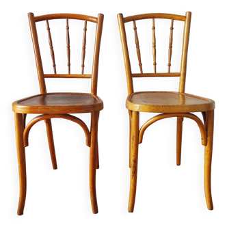 Paire de chaises anciennes de bistrot