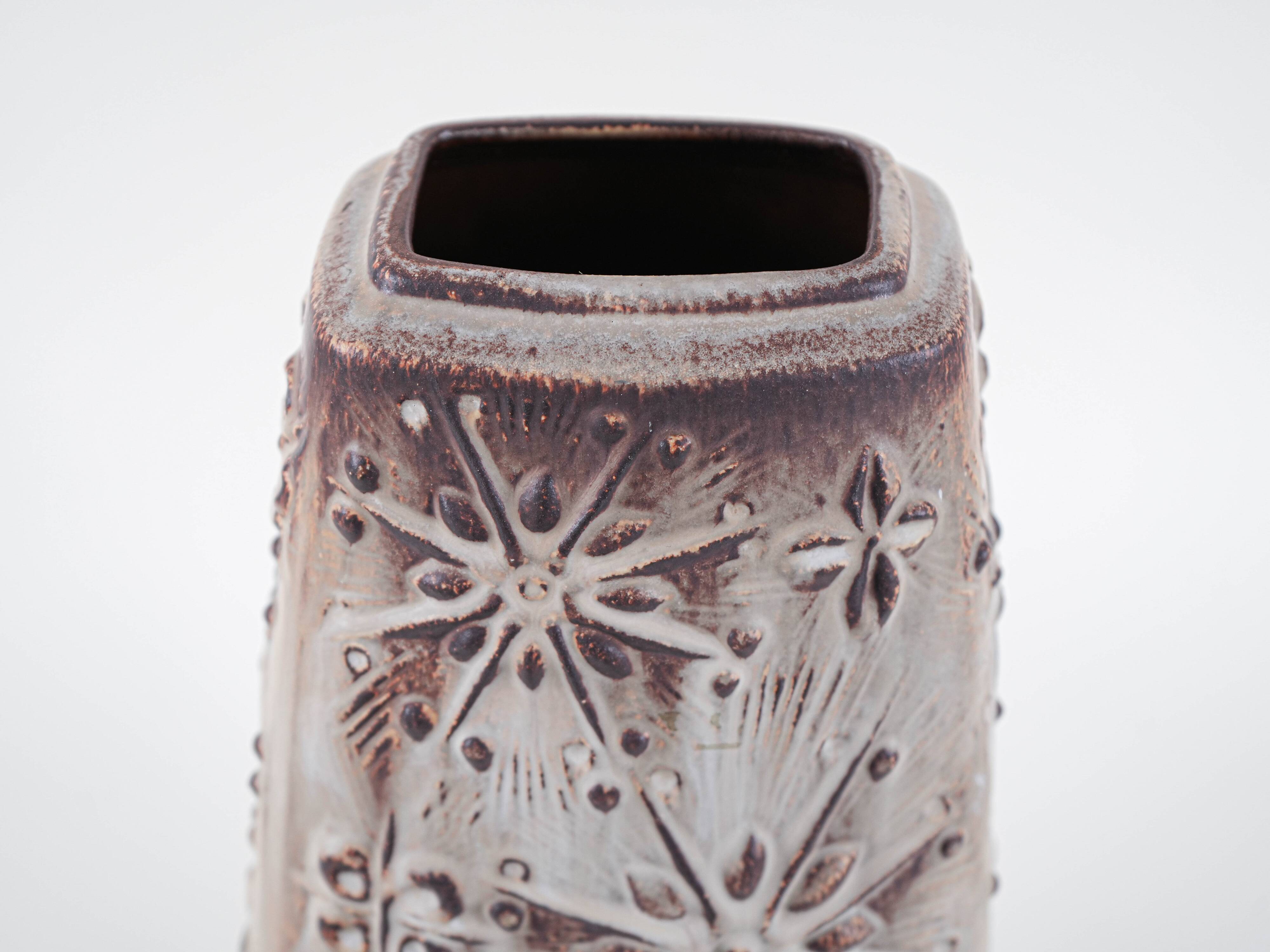 Beige ceramic vase, German design, 1960s, made in West Germany
