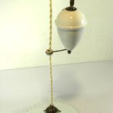 "Rise and fall" suspension in opaline and porcelain