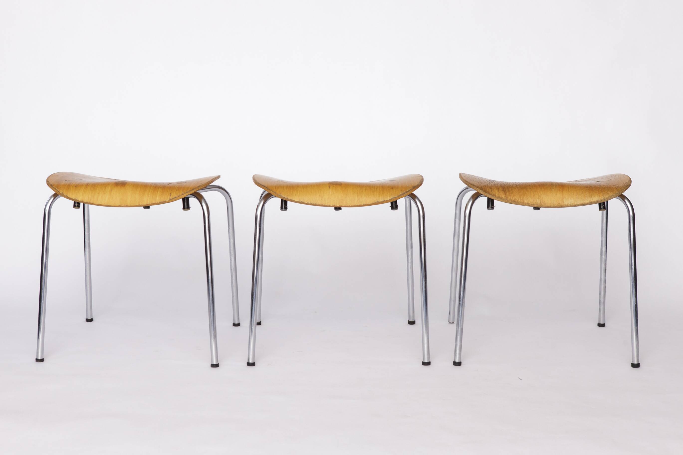 Set of 6 Egon Eiermann SE68 Stools – 1950s Mid Century Modern Beech Plywood