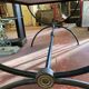 Table cast iron enamelled gold, top marble
