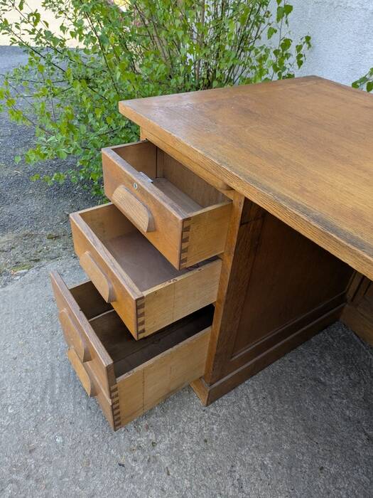 Bureau administratif adulte