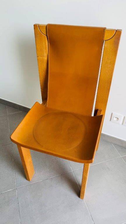 Chaises en orme massif et cuir , Luigi Gorgoni , roche bobois