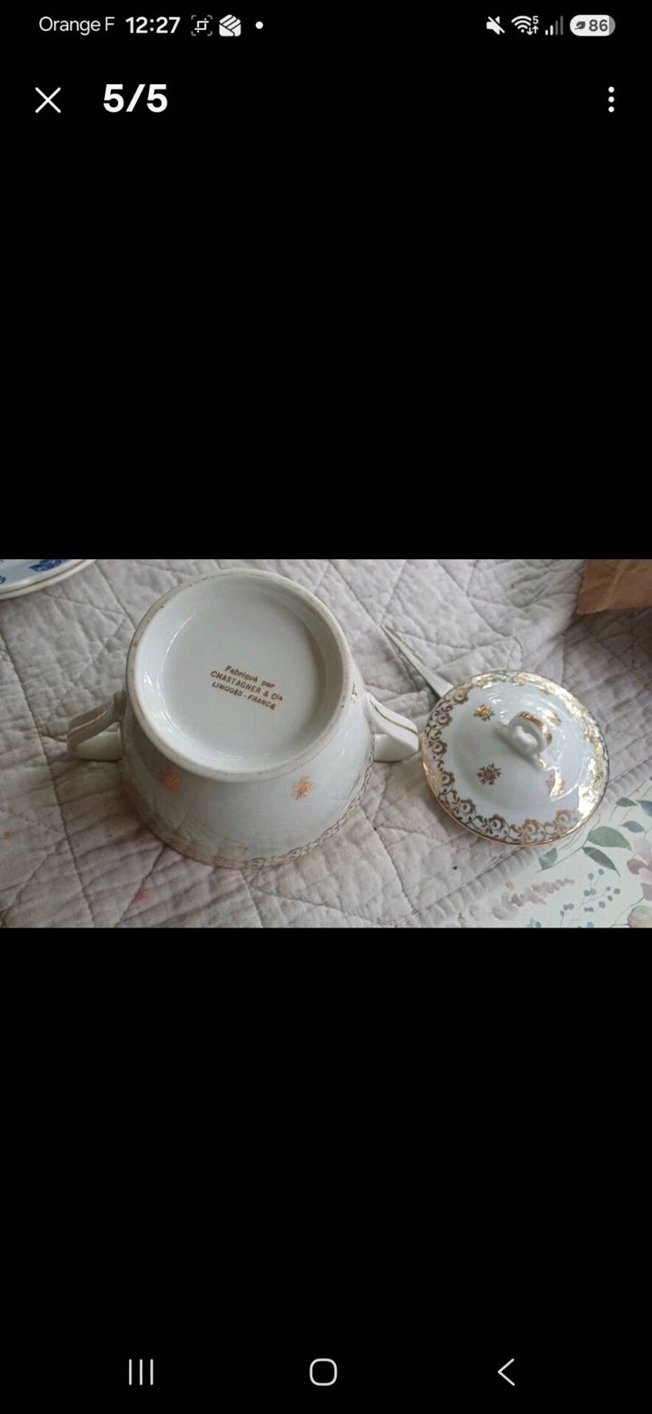 Teapot and sugar bowl in gilded Limoges porcelain by Chastagner & Co.