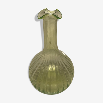 Glass vase