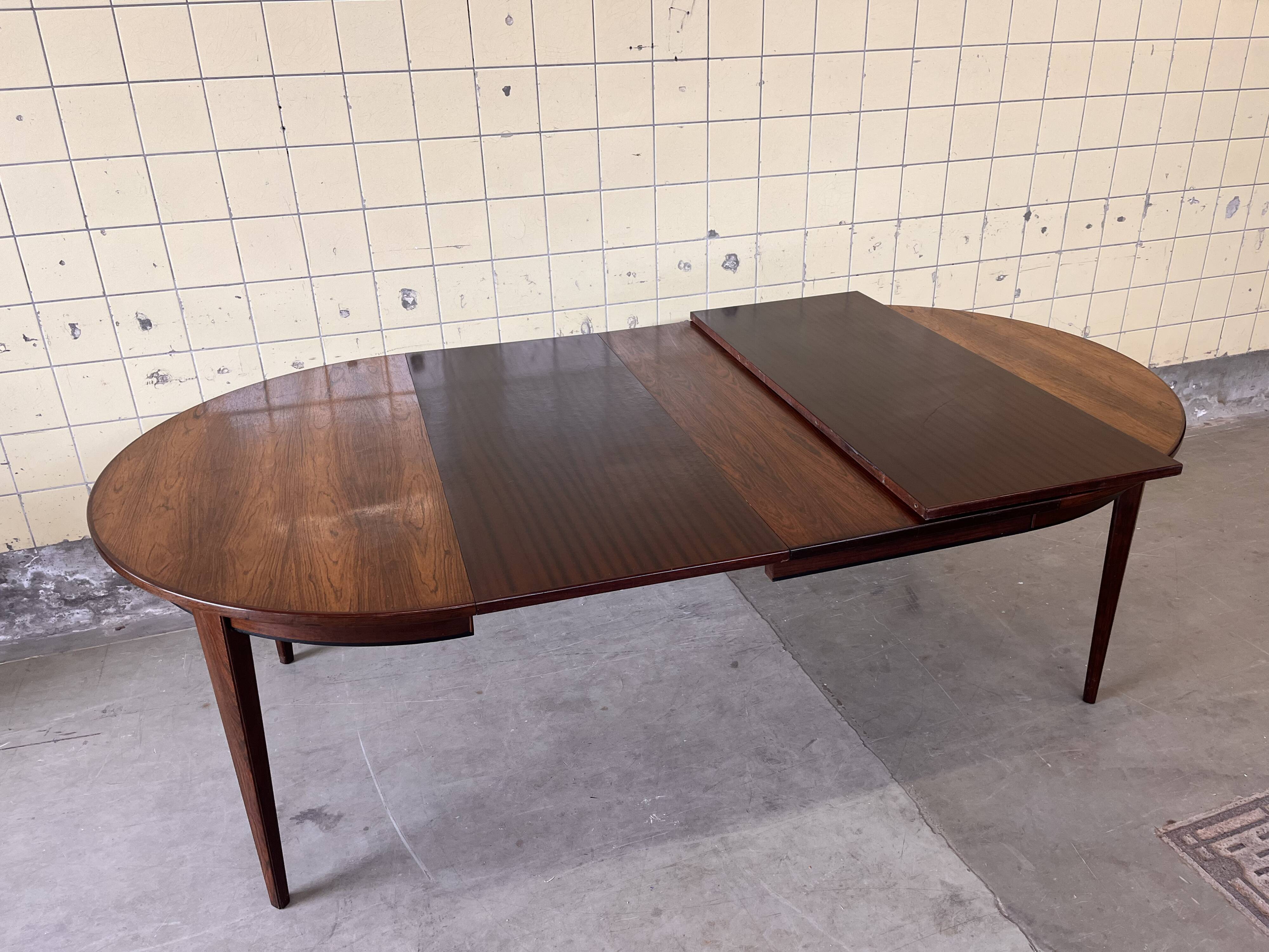 Dining table model 55 by Omann Jun