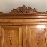 Wardrobe in solid elm