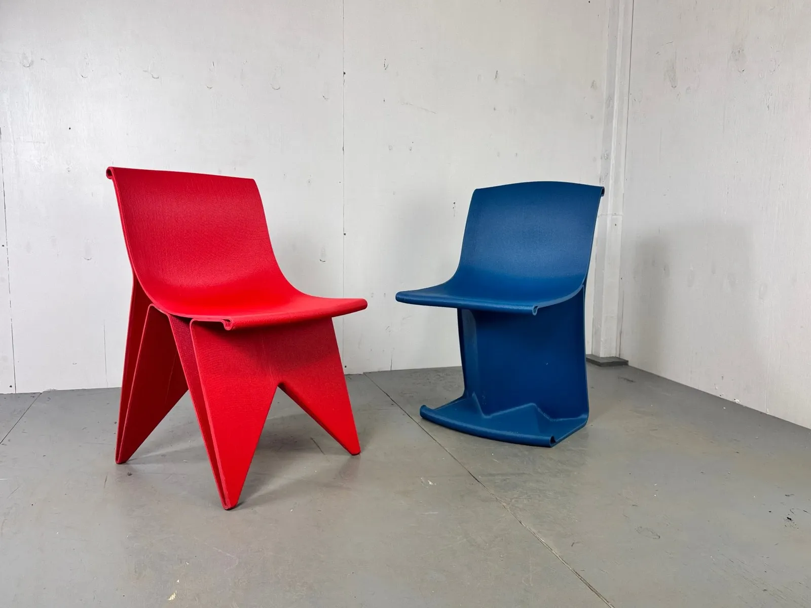 Modernist futuristic endless style printed chair attributed to Dirk van de Kooij, 2000s