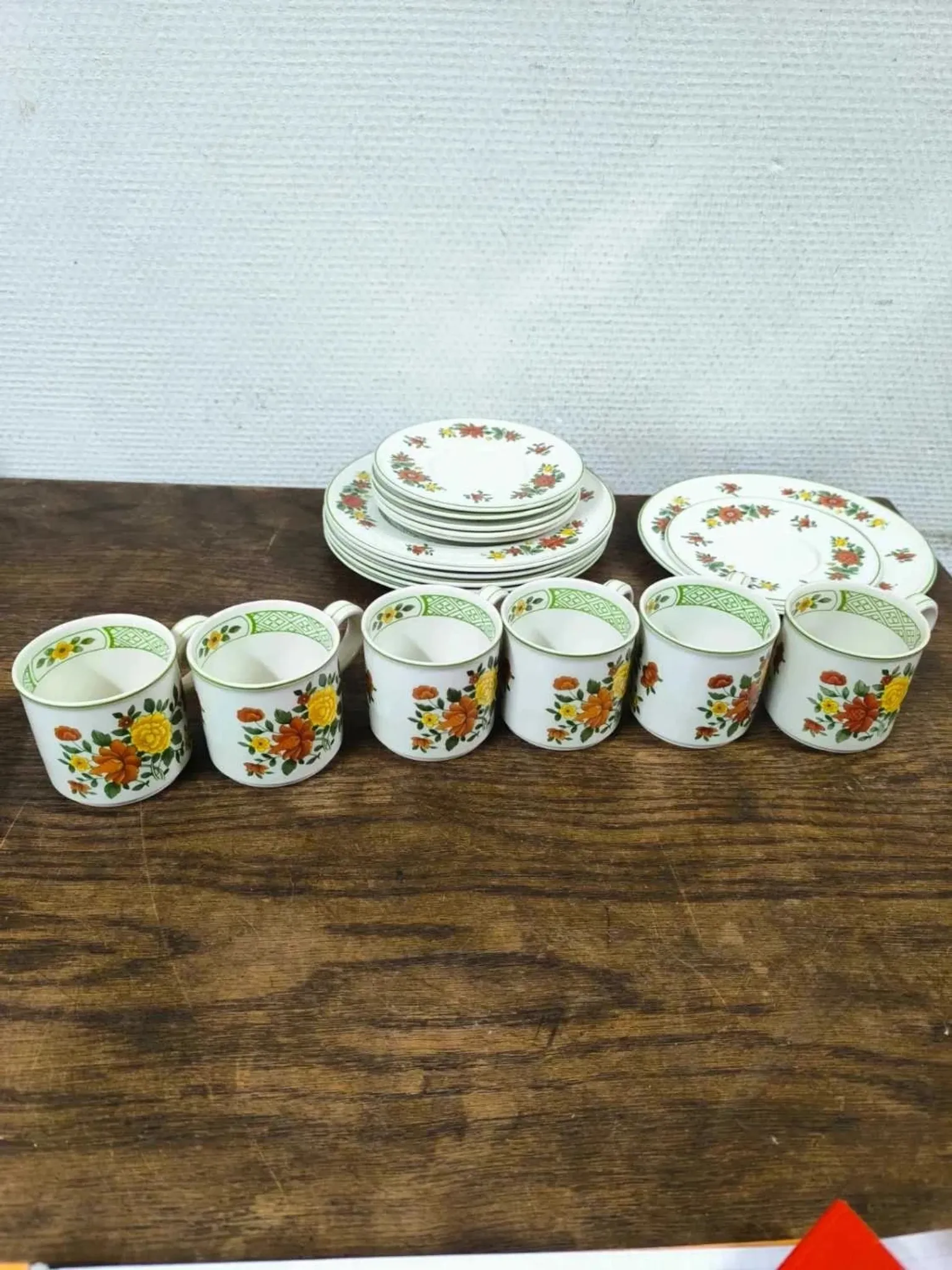 Set of 6 cups, saucers and dessert plates Villeroy and Boch Summer