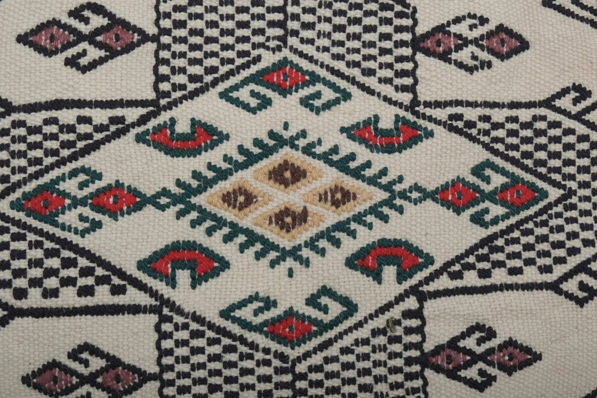 Vintage Turkish kilim, handwoven, 170x210 cm.
