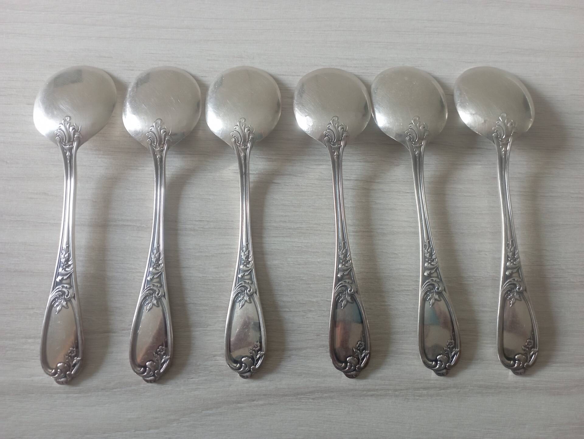 Set of 6 small silver metal spoons