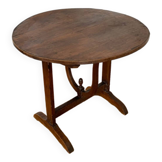 19th century winegrower's table