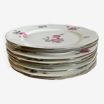 8 assiettes plates à motifs de roses