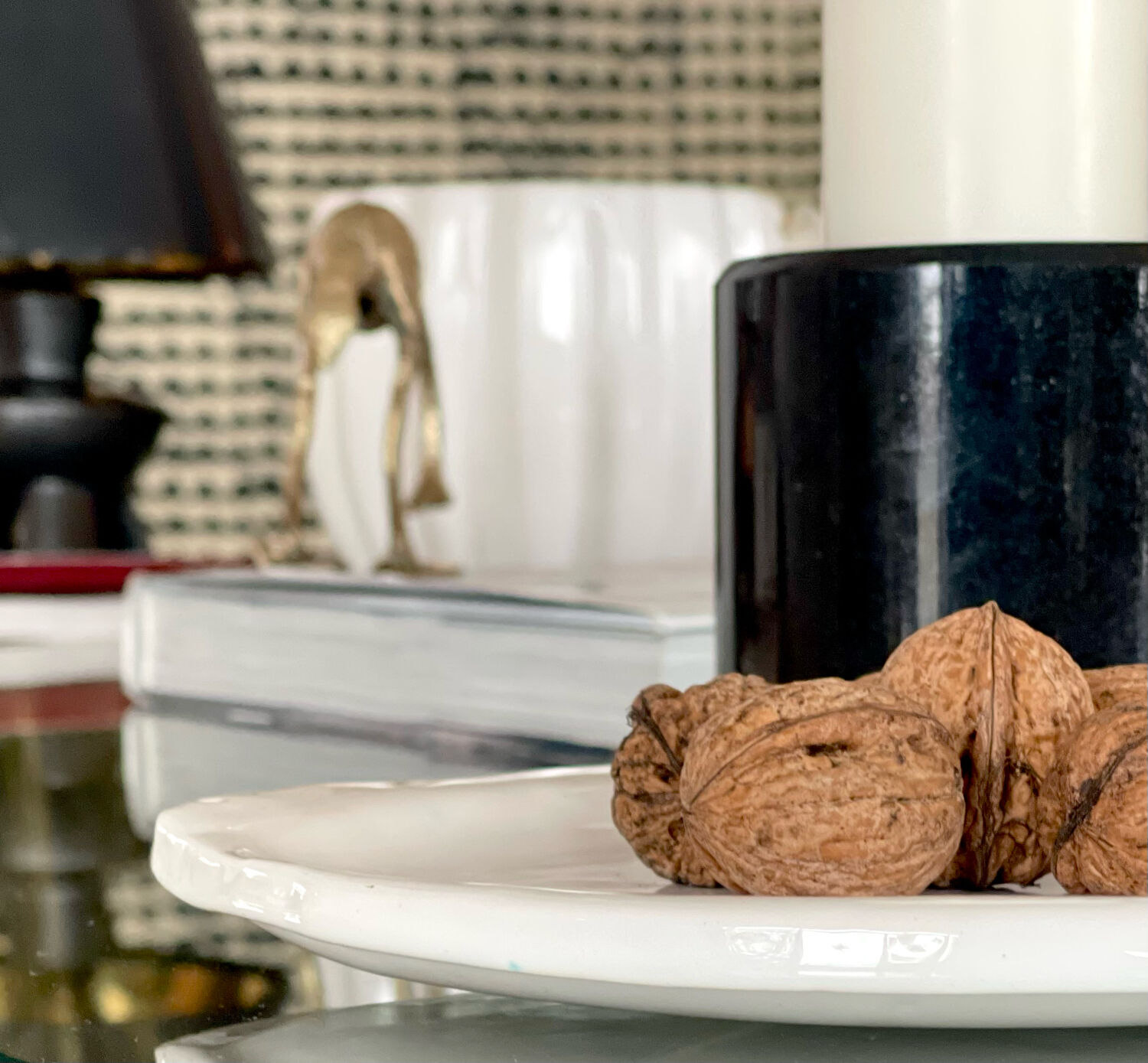 Empty ceramic pocket