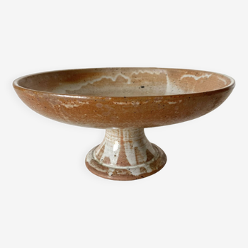 Free-standing stoneware fruit bowl