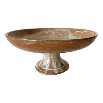 Free-standing stoneware fruit bowl