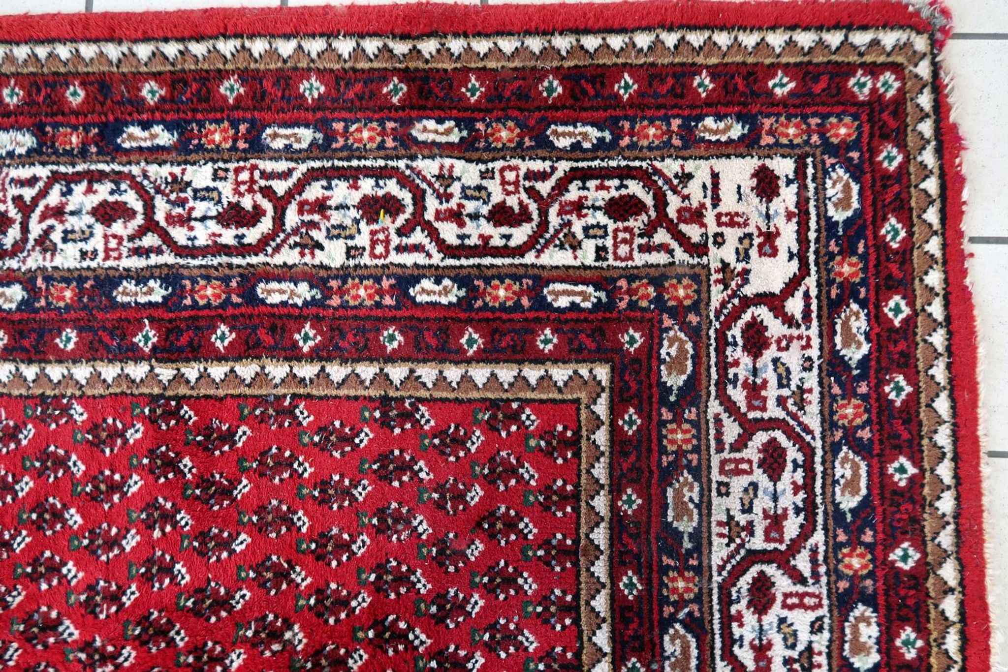 Tapis Vintage Seraband Fait Main en Laine – 174 x 240 cm