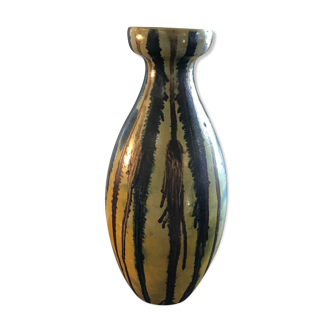 Ceramic vase