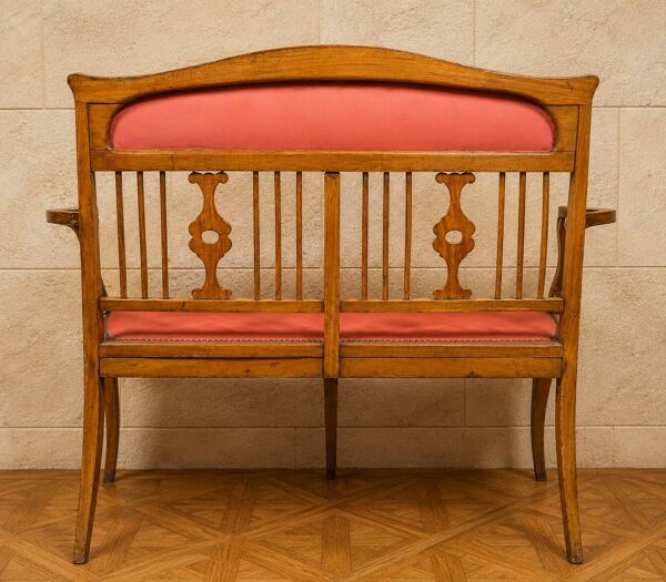 Banquette époque Art Nouveau en bois fruitier marqueté