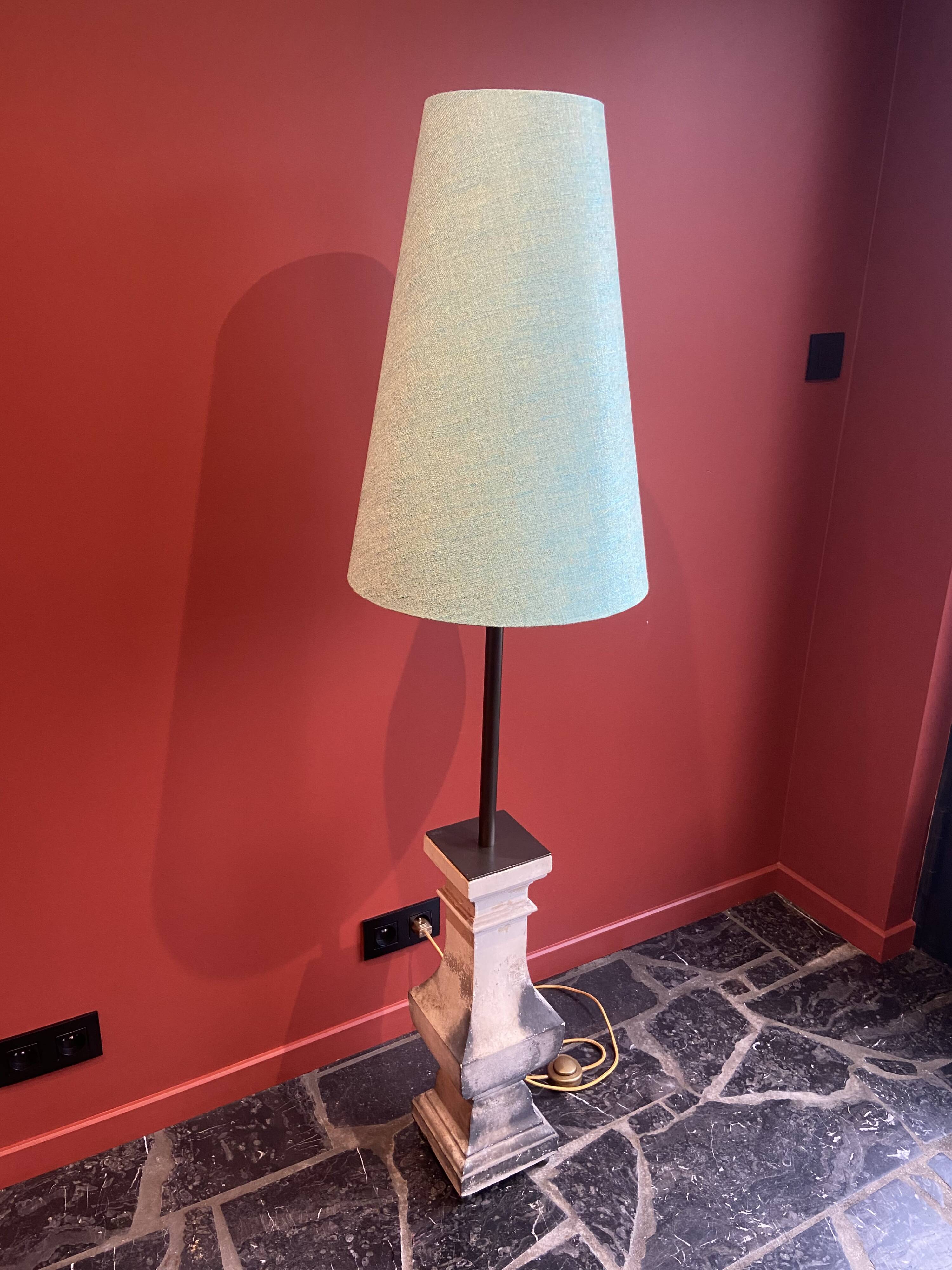 "Balustrade" lamp in terracotta, Ashoka silk shade, pistachio green.