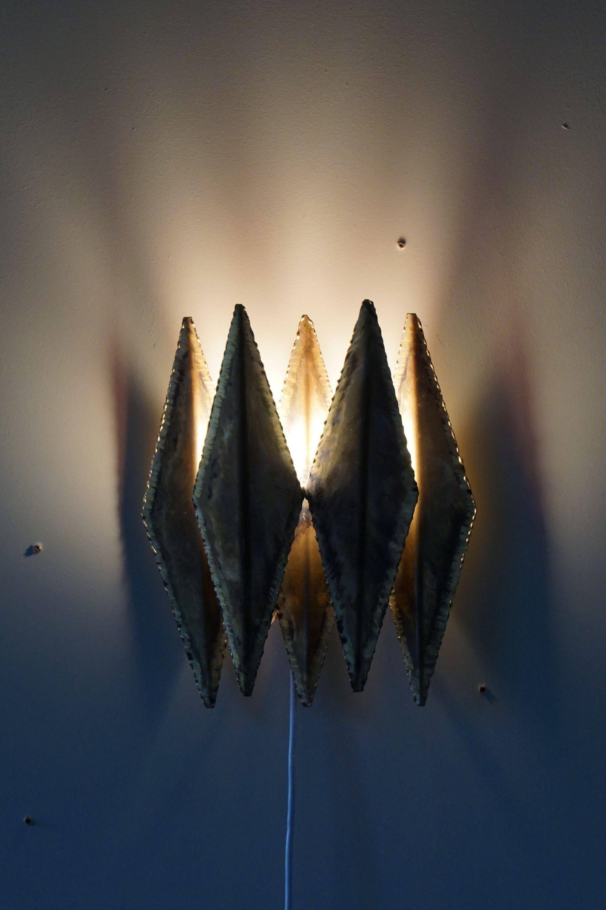 Brutalist wall lamp in brass by Svend Aage Holm Sørensen, 1960s.