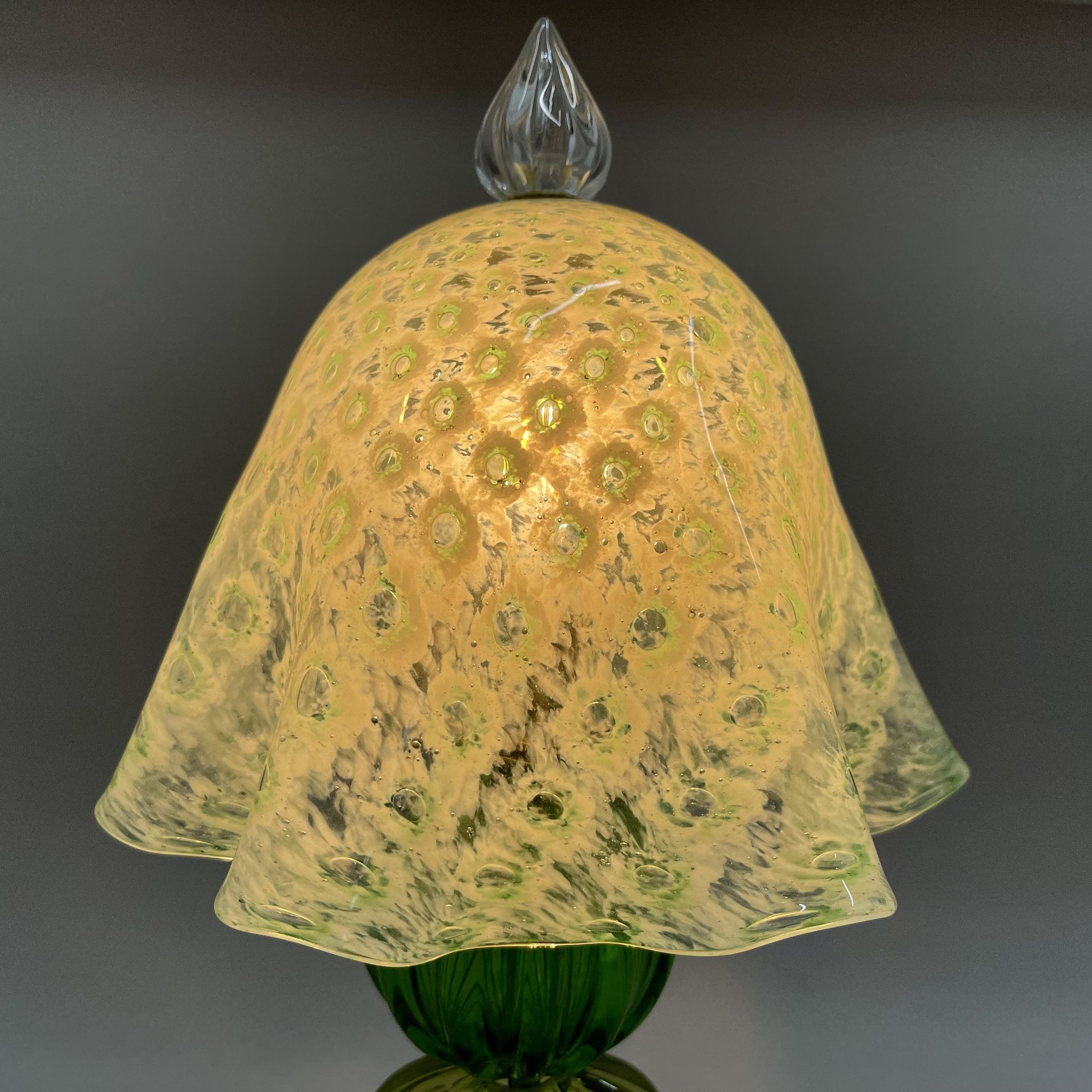 Lampe de table italienne en verre de murano faite à la main