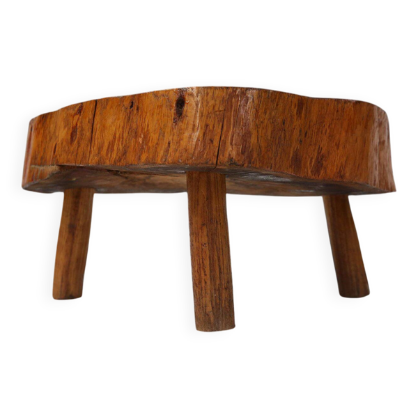 Table d'appoint basse rustique en bois, style tripode, en forme de tronc d'arbre, Belgique vers 1900