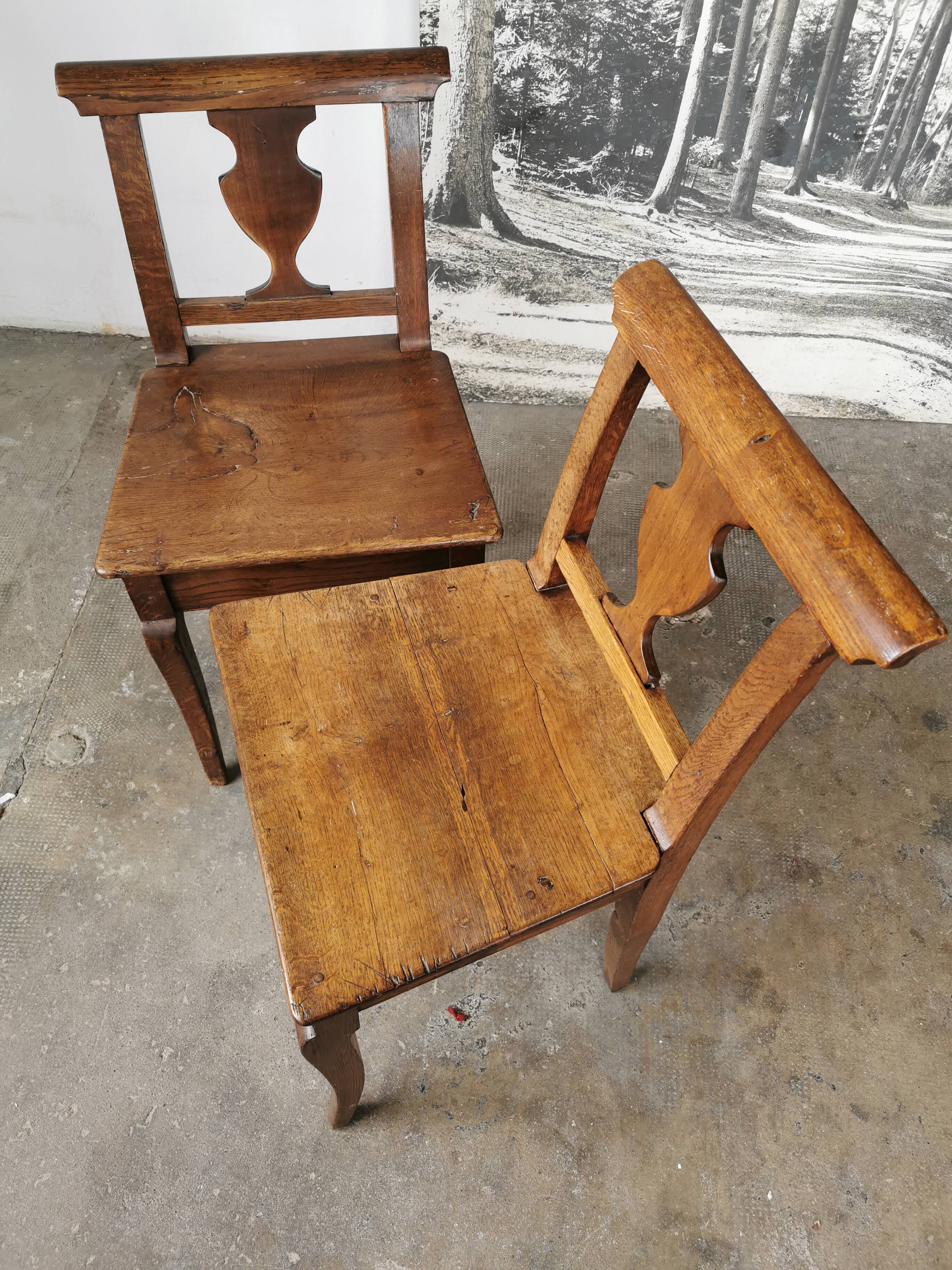 Paire de chaises en chêne brut