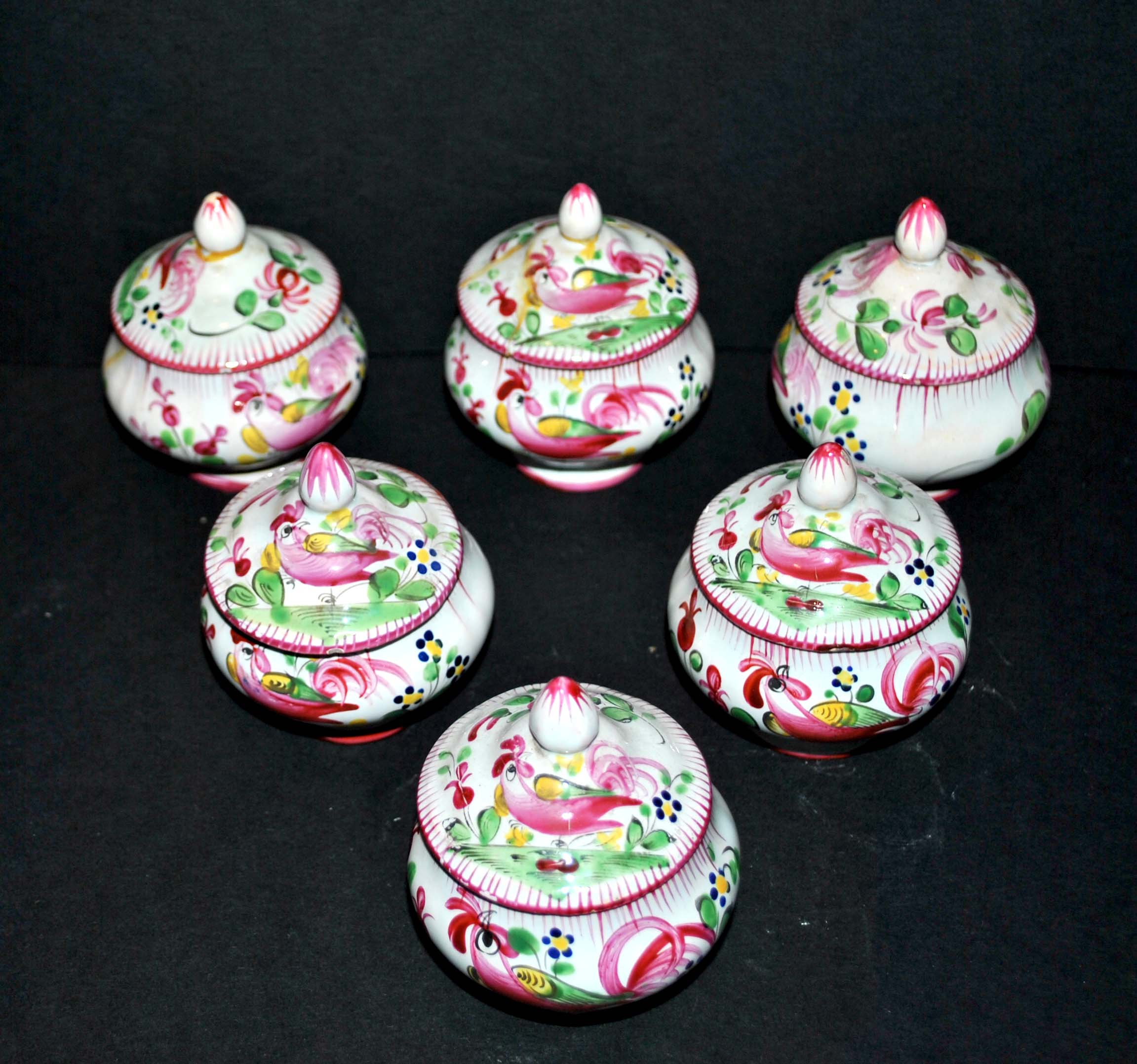 Set of 6 antique cream pots decorated with rooster decoration - Faïenceries de L'Est - Saint-Clément?