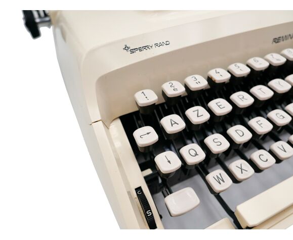 Remington Monarch De Luxe Typewriter Revised Cream New Ribbon