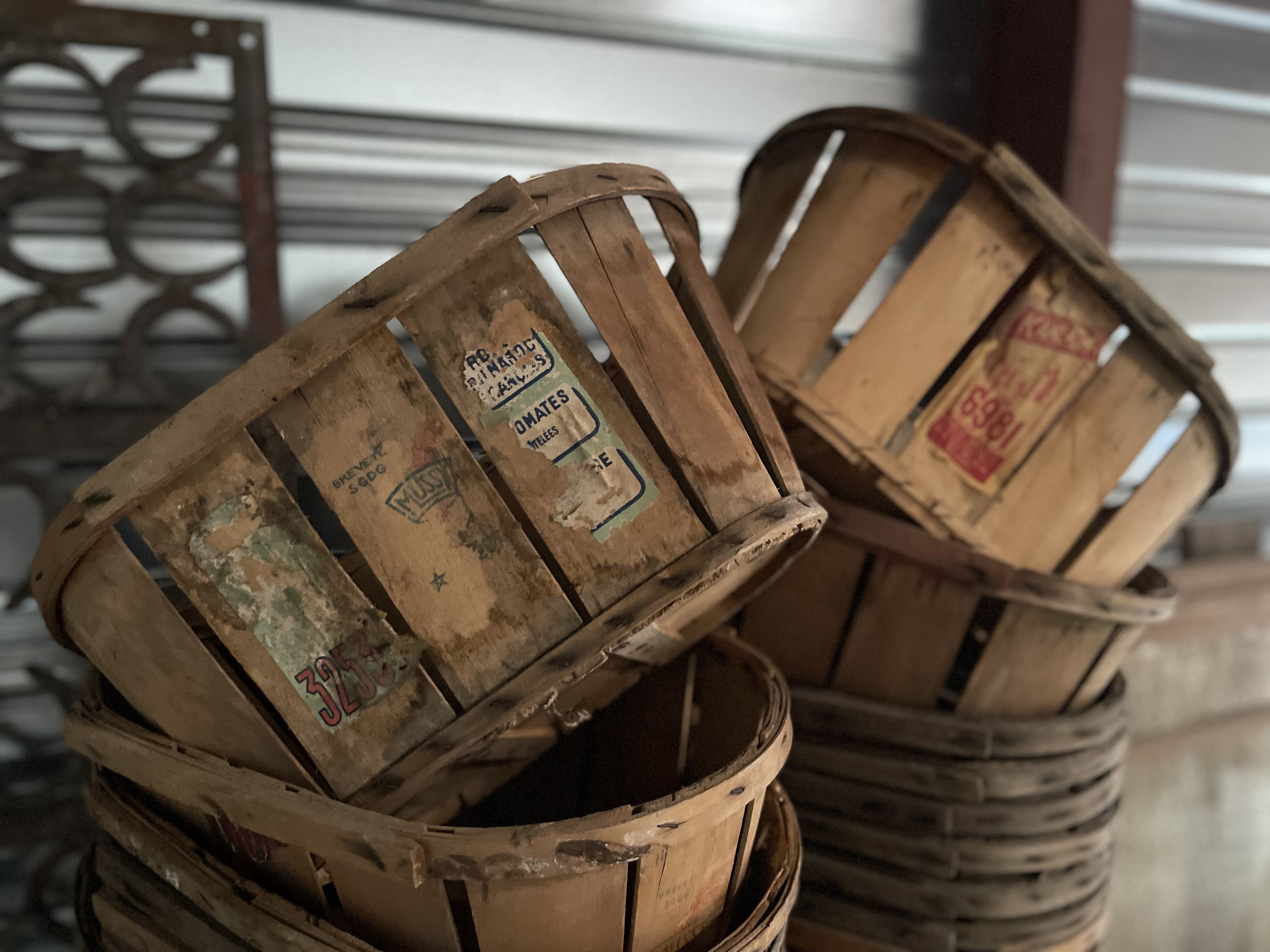 Lot 60 vintage fruit & vegetable crates mussy wooden trays primeur 1960'