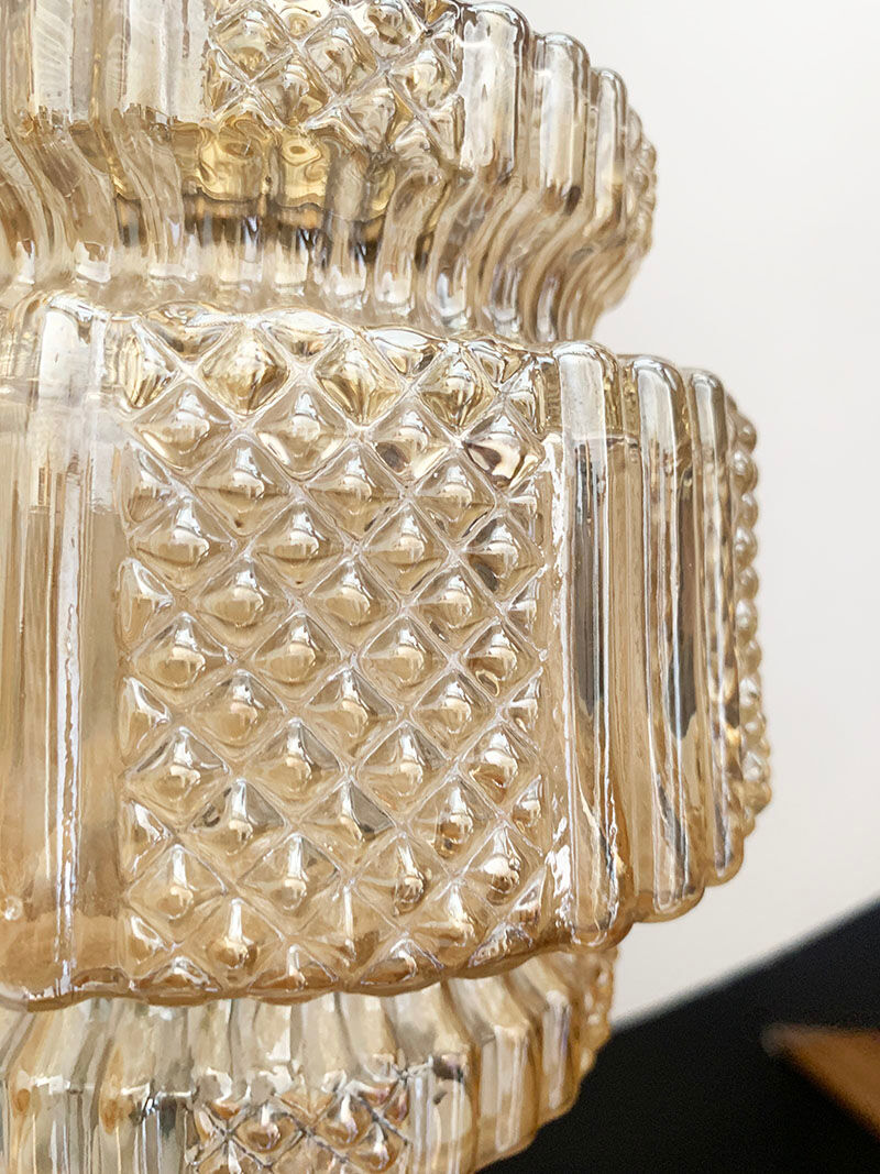 Amber globe suspension