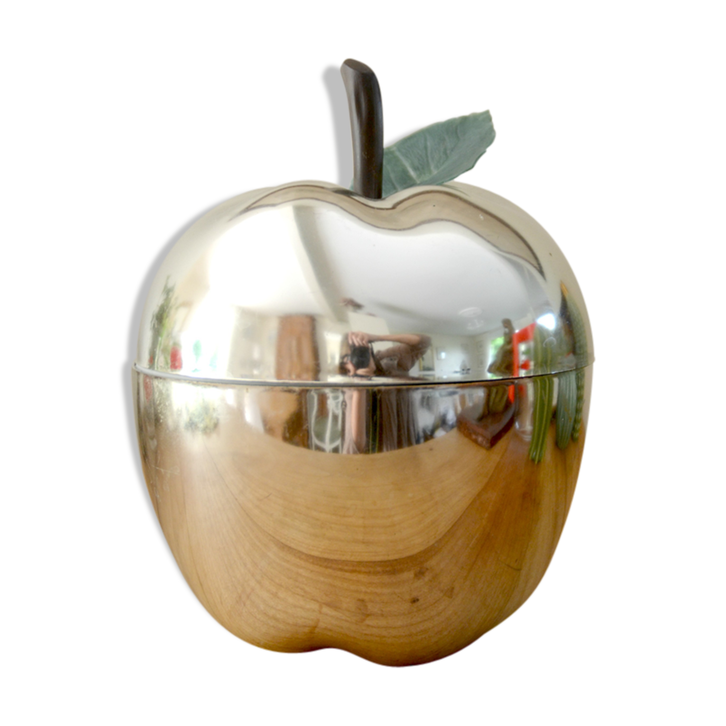 Apple ice bucket