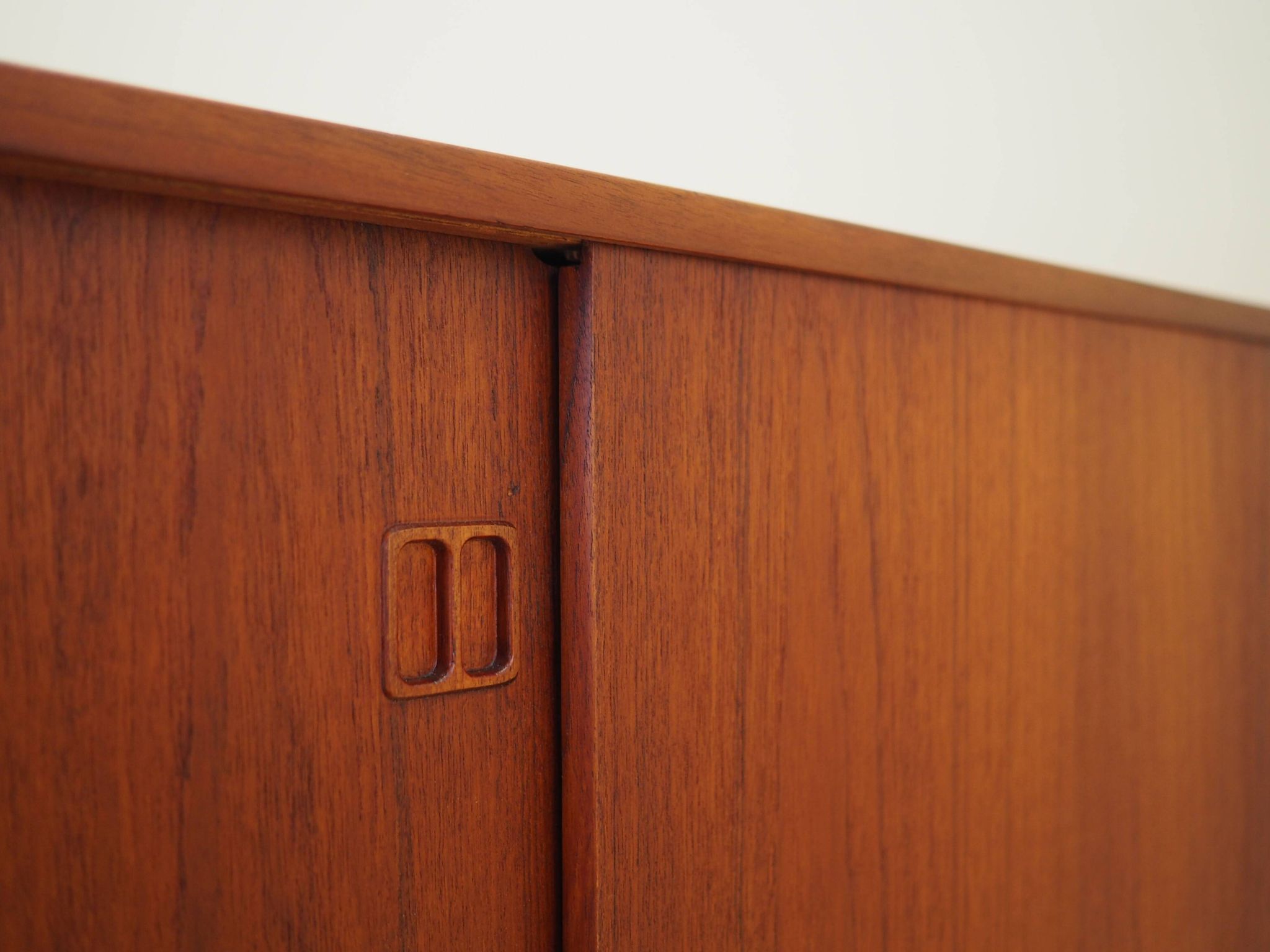 Enfilade en teck, design danois, années 1970, production : Danemark