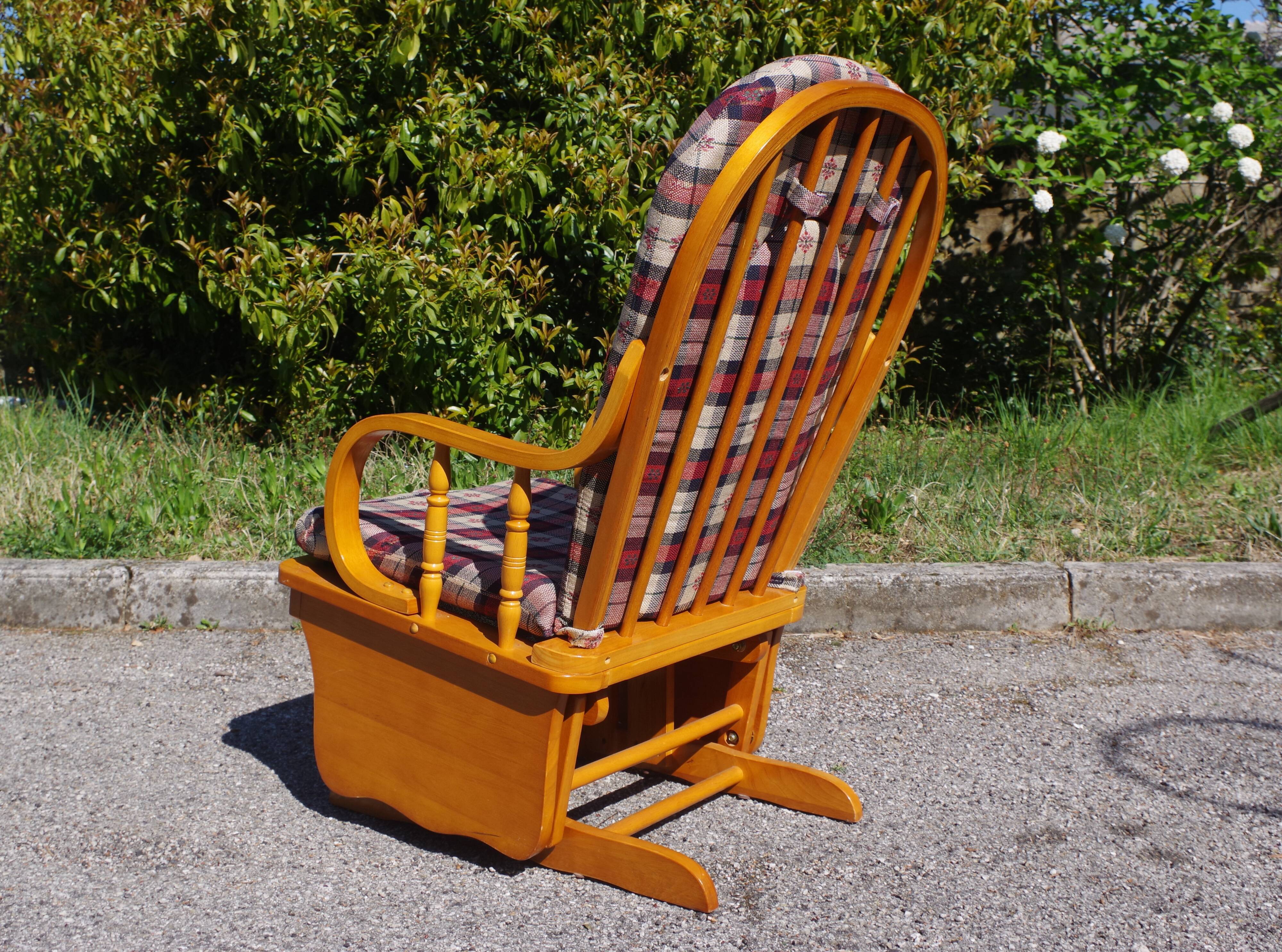 Rocking chair in pine, 1970s