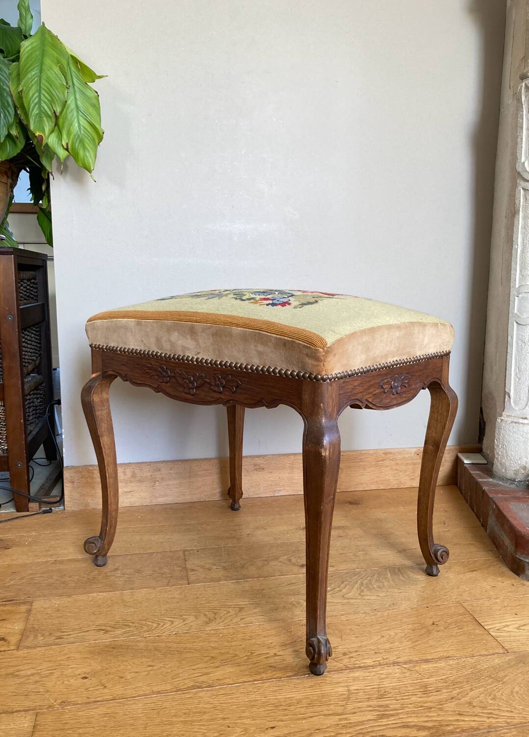 19th century Regency footrest with floral bouquet tapestry made with cross stitch