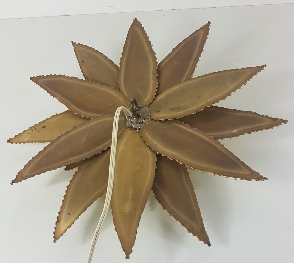 Flower sconce 1970