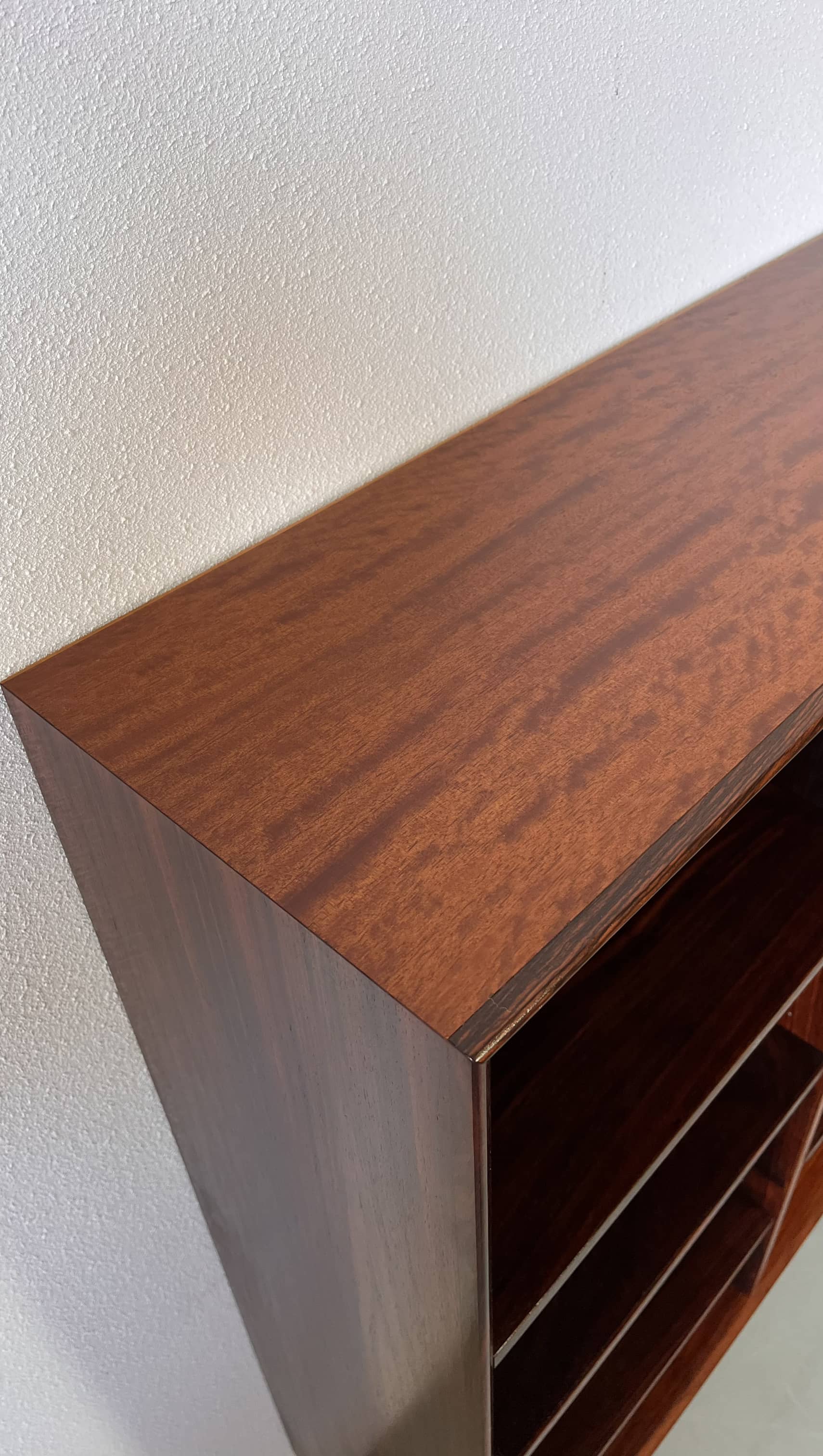 Bookcase in rosewood