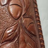 Espejo de pared de cuero. España, 1970s.