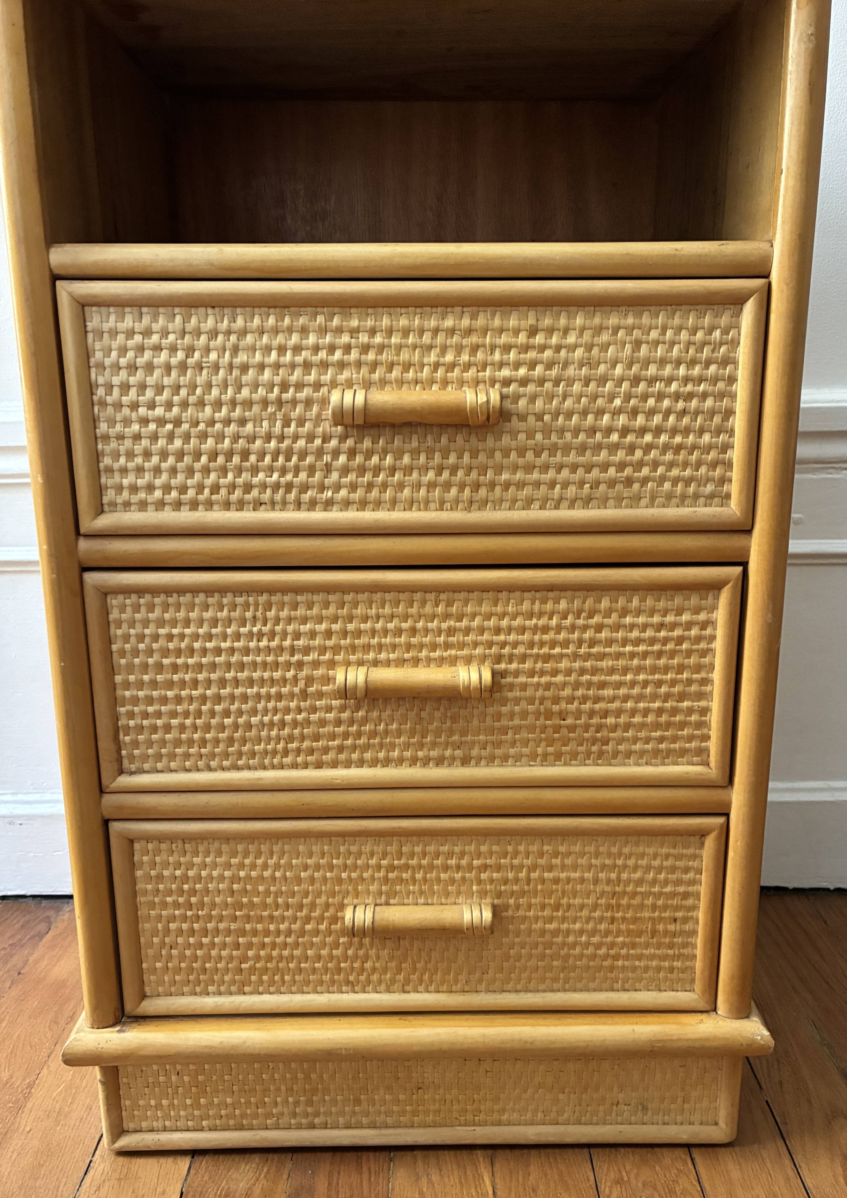 Petit meuble chiffonnier rotin et bambou
