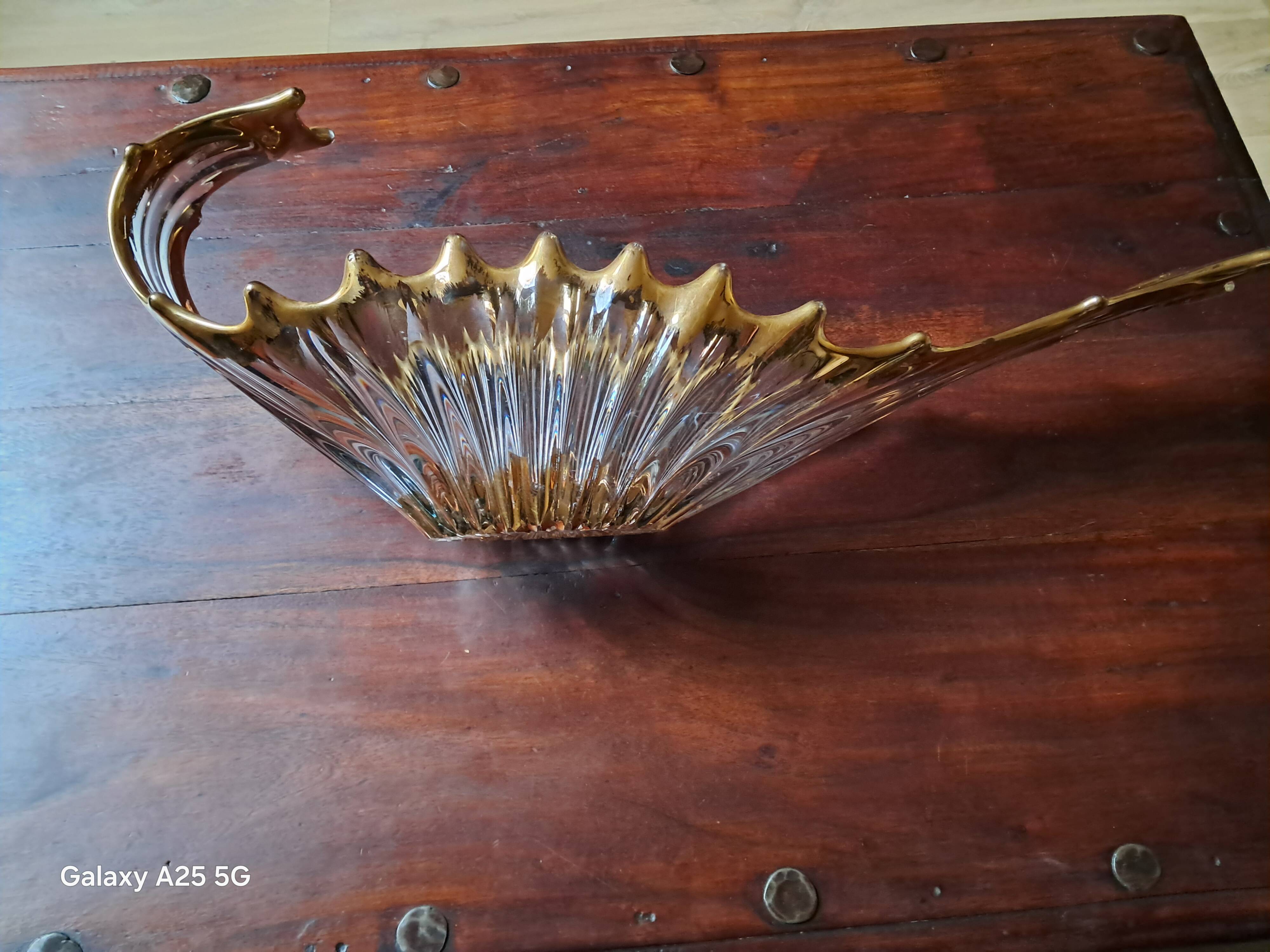 Vintage fruit bowl in crystal and gold from Royal Crystalery of Bayel.