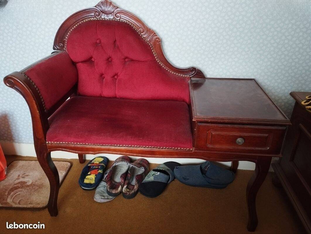 Banquette téléphone ou autre vintage